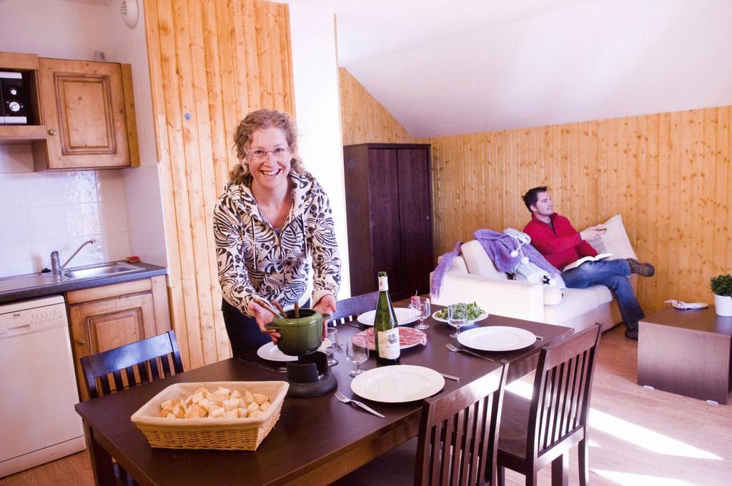 Residence Goelia Les Chalets Des Ecourts Saint-Jean-d'Arves Quarto foto